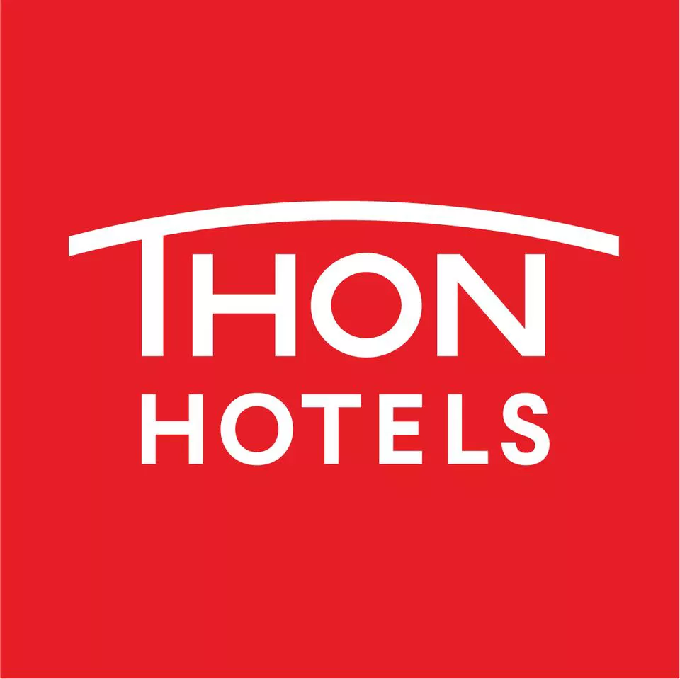 Thon HOtels logo hvit tekst på rød bunn